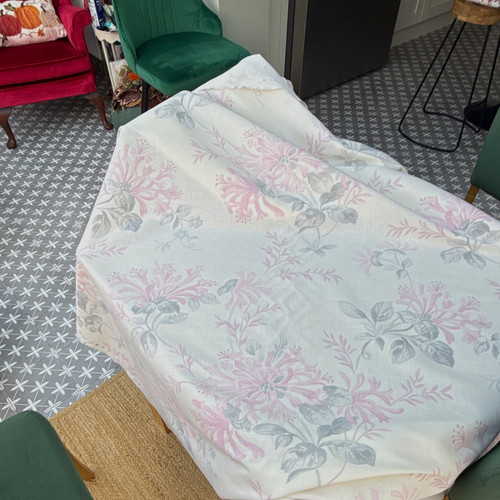 Laura ashley - laura,