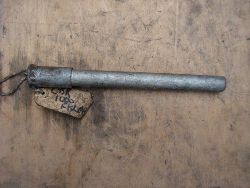 Honda cbr1000f front spindle - cbr1000f,