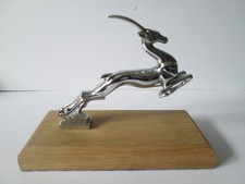 Singer Gazelle car mascot