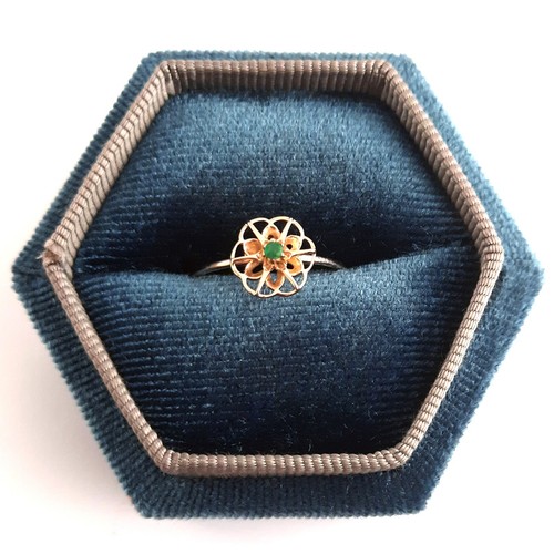 Antique emerald buttercup - antique,
