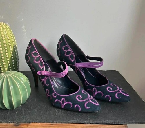 Stunning brand new - , embroidered