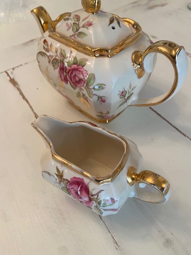 Sadler cube teapot and milk