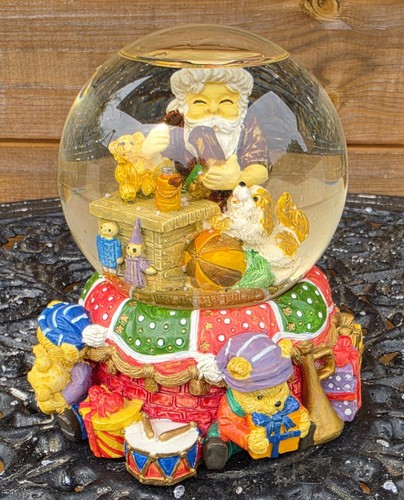 Vintage christmas snow globe - christmas,