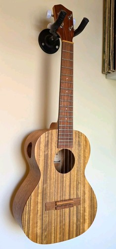 Kai tenor concert ukulele - concert, 18