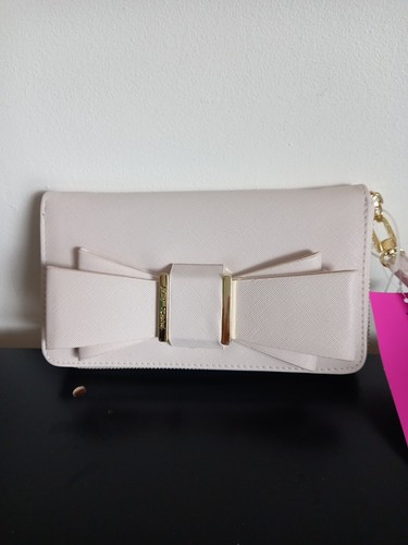 Bnwt betsey johnson cream - betsey,