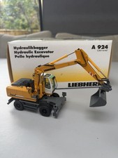 Liebherr 924 Wheeled Excavator Model 1/50 Rubber Duck