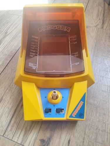 Vintage 1982 gakken - gakken, konami