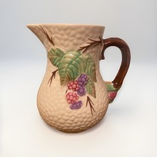 Vintage WADE Bramble Hand