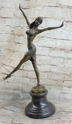 Stunning bronze art deco - stunning,