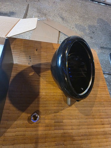 Black headlight housing - ,