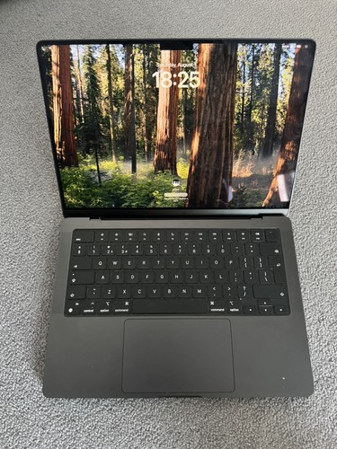 Macbook pro inch - pro, 14-inch