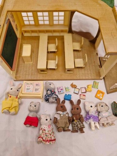Sylvanian families treehouse - sylvanian,
