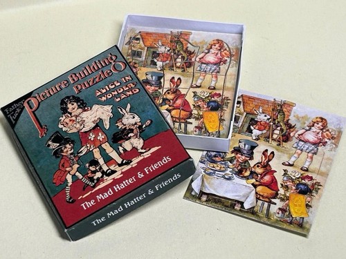 Miniature scale dolls - scale,