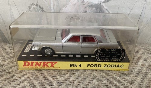 Dinky toys 164 - ford, zodiac
