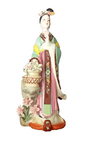 Porcelain figurine of - figurine,