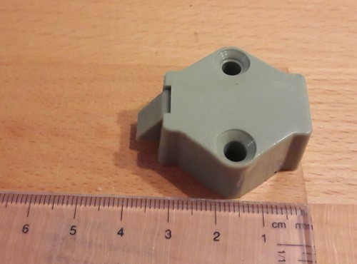 Snap lock plastic flaps - 1, /