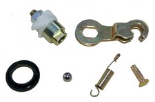 Clutch operating arm mechanism