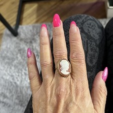 Ring 9 carat yellow gold size Q Oval Cameo ring