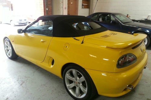 Mgf mgtf hood - /, with