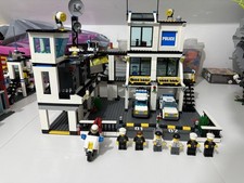 LEGO 7744 Retired Police