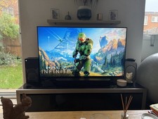 - - - Sony Bravia KDL-50W829B 50" HD 3D TV - - -