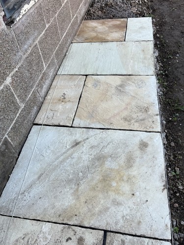 77m2 sandstone paving slabs - paving,