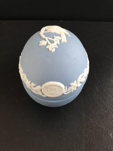 Wedgwood blue 1985 - jasper, ware