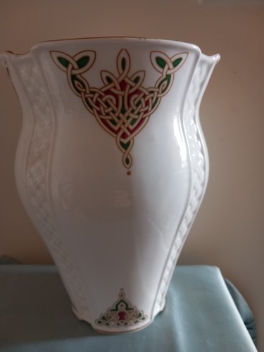 Royal tara fine bone china - royal,