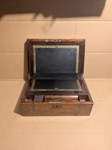 Antique brass bound burr - brass,