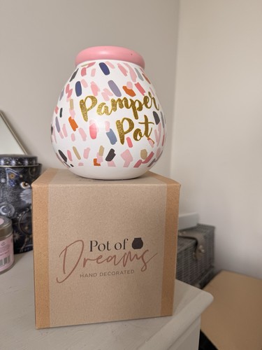 Pot dreams money - pot, box