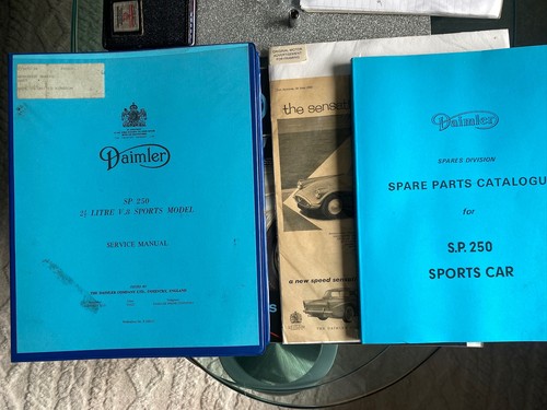 Daimler sp250 dart hand - dart, book