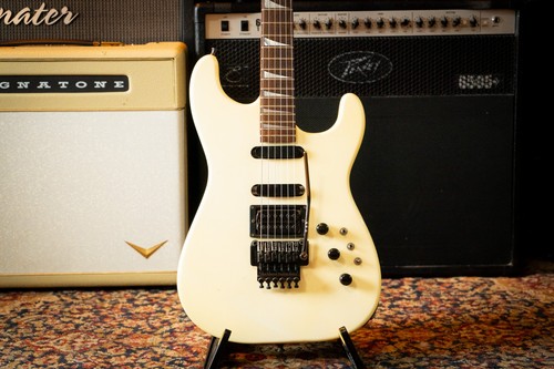 Charvel model 1988 - 1988, –