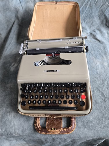 Olivetti lettera - lettera, 22