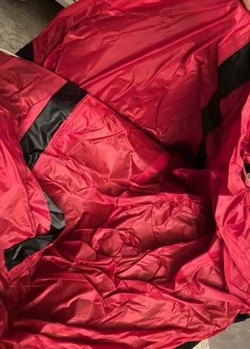 Man red pro action dome - red,