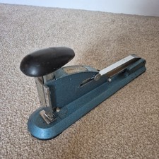 Vintage Vanguard No.6 Stapler