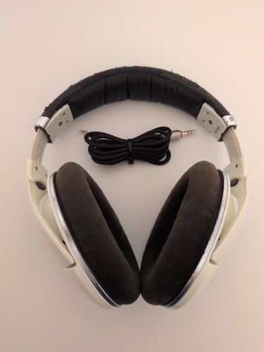 Sennheiser hd599 open back - open,