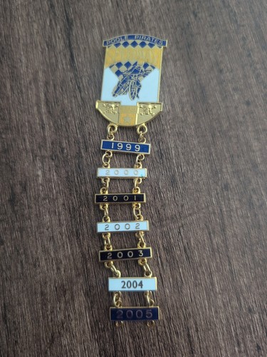 Poole pirates speedway badge - pirates,