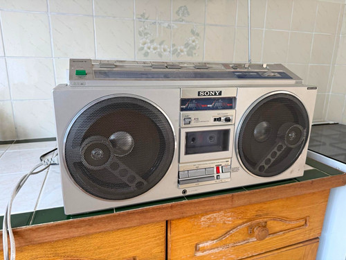 Sony cfs boombox - sony, vintage