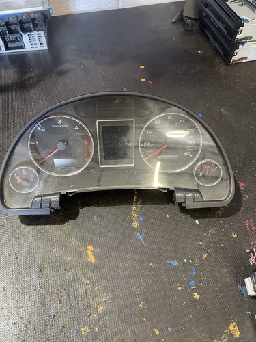 Audi speedo clocks - a4, b7
