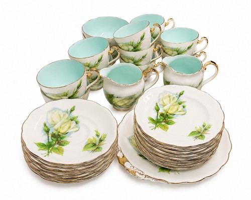 Roslyn tea cups set 11 - tea, trios