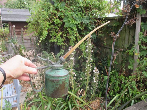 Oil can wesco thumb - can,