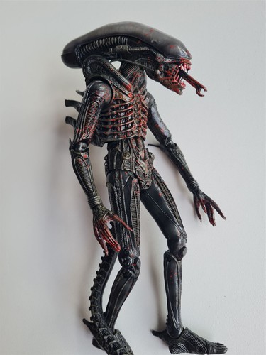 Neca figure aliens - figure, bloody