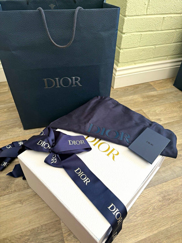 Dior large white gift - large,