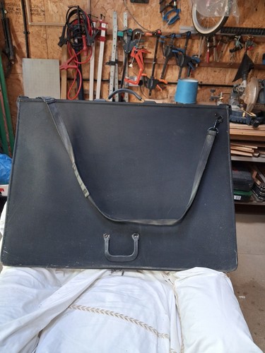 Artwork carry case art - artwork,