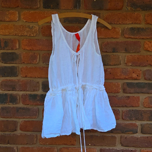 Ewa walla white sleeveless - i,