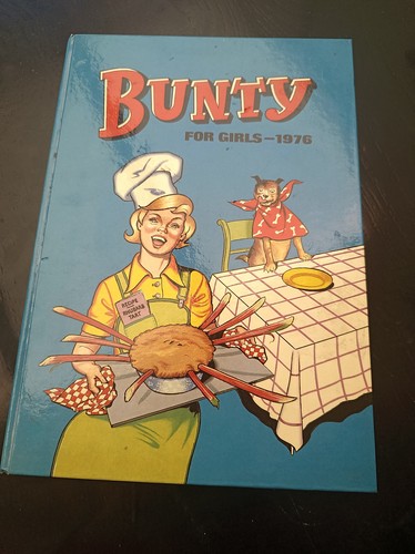 Bunty for gils - 1976, uk