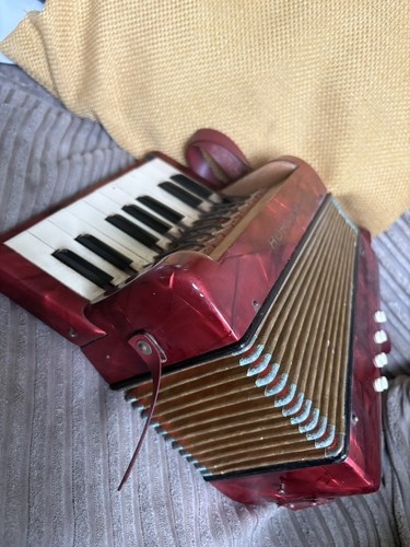 Hohner mignon accordion - mignon, red