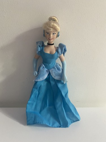 Disney porcelain doll - ,