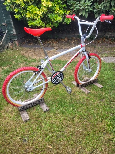 Early retro diamondback - early, 90's