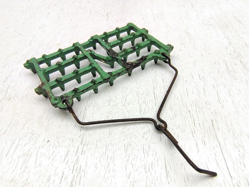 Arcade cast iron toy - cast,